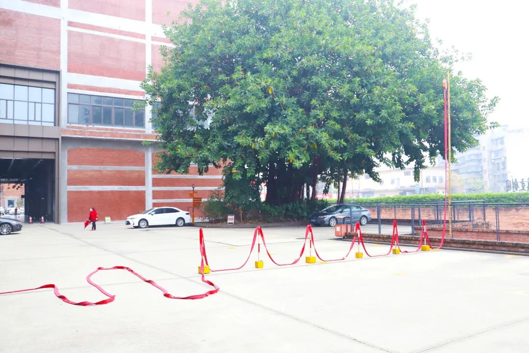 pp电子游戏陶瓷总部营销中心鞭炮齐鸣